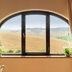 Casale Teatro 10, Emma Laiatico